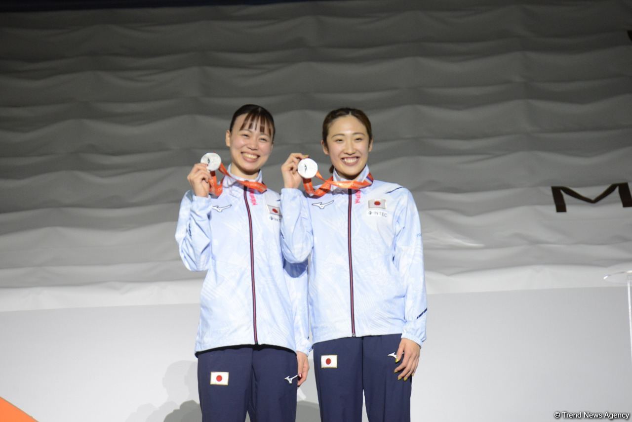 Baku holds award ceremony of winners in synchronized trampoline program (PHOTO)