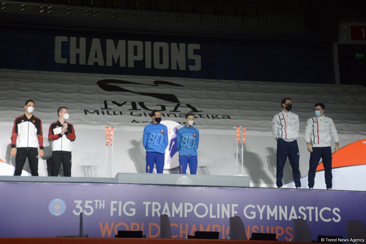Baku holds award ceremony of winners in synchronized trampoline program (PHOTO)