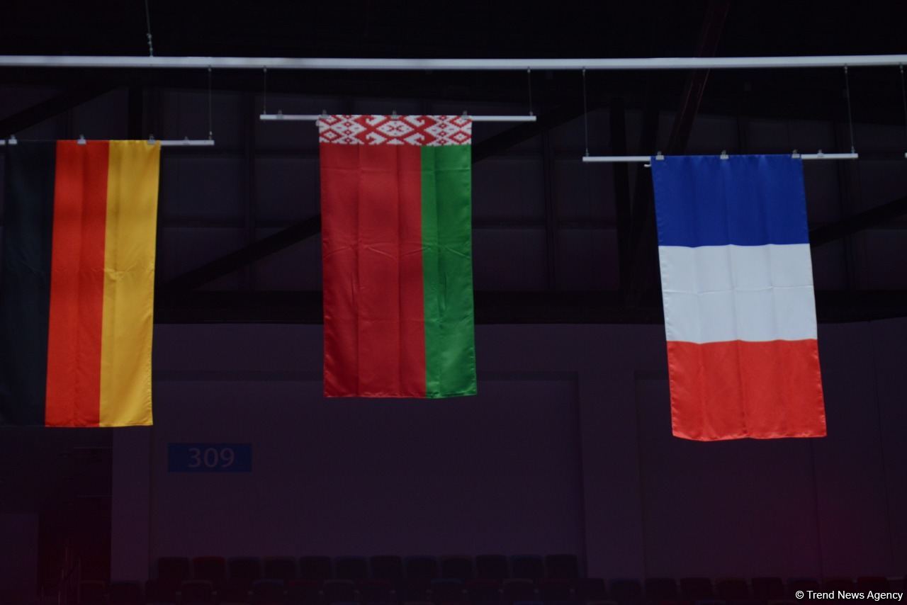 Baku holds award ceremony of winners in synchronized trampoline program (PHOTO)