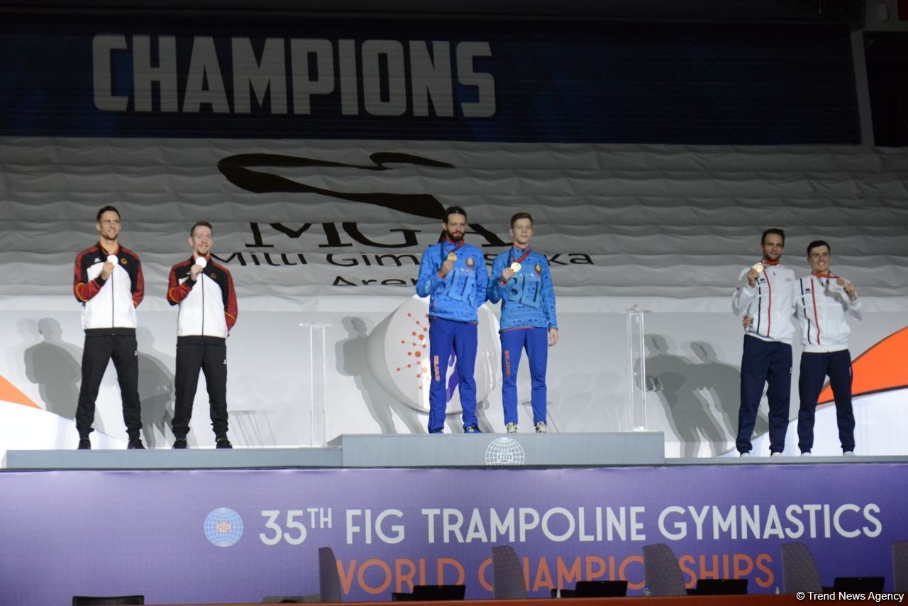 Baku holds award ceremony of winners in synchronized trampoline program (PHOTO)