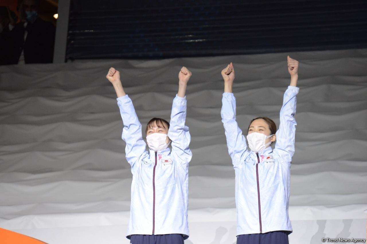 Baku holds award ceremony of winners in synchronized trampoline program (PHOTO)