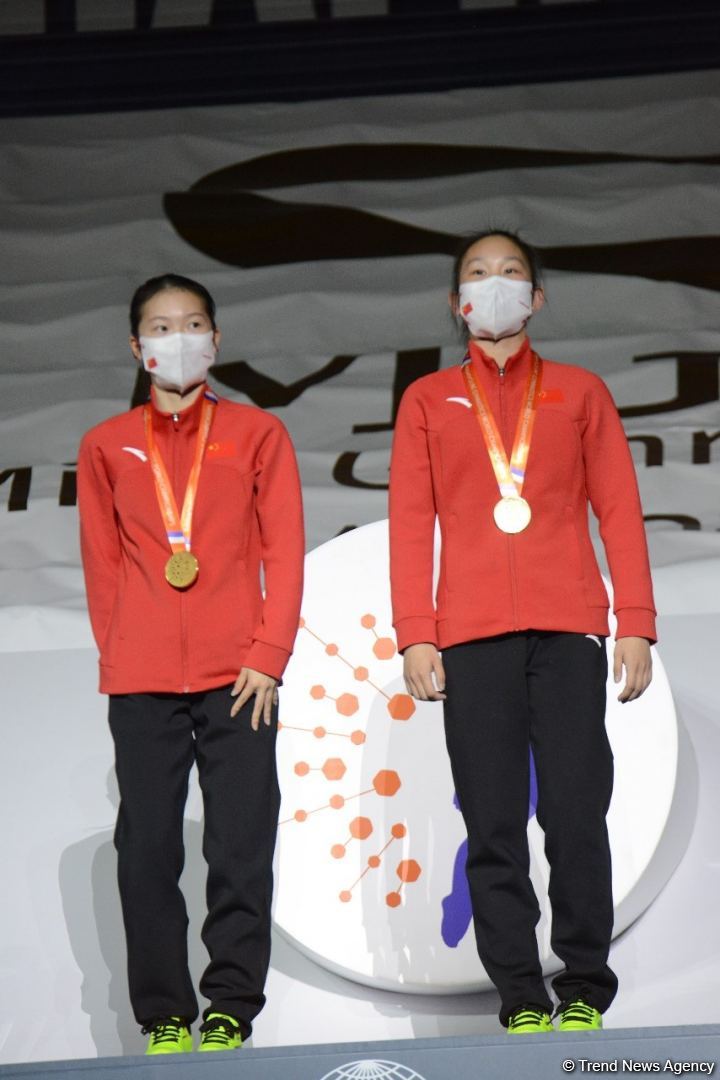 Baku holds award ceremony of winners in synchronized trampoline program (PHOTO)