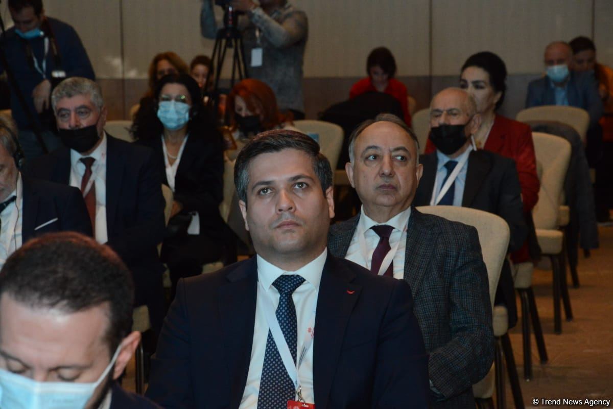 Baku holds int’l forum titled ‘Nizami Ganjavi: Bridge between Cultures’ (PHOTO)