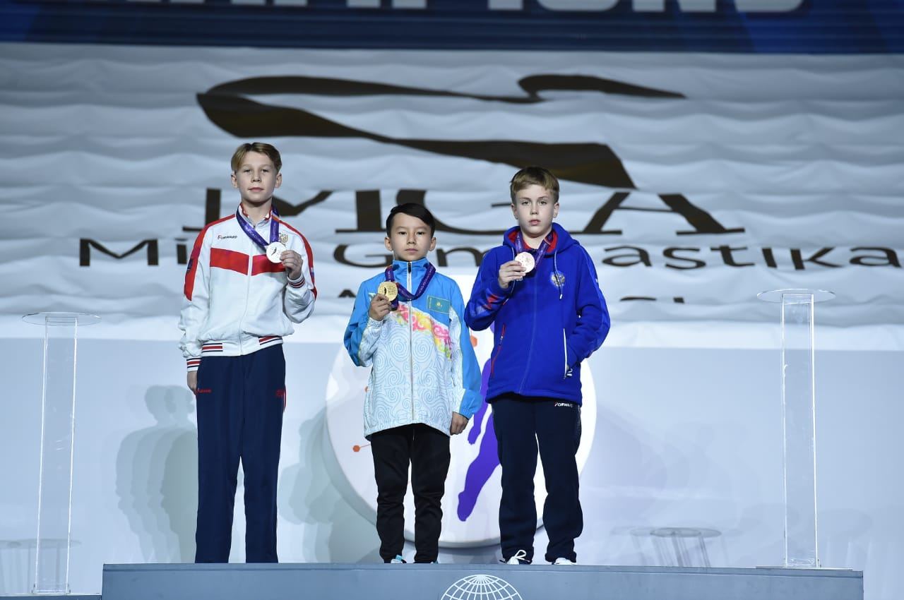 Awarding ceremony third day held as part of 28th FIG Trampoline Gymnastics World Age Group Competitions in Baku (PHOTOS)