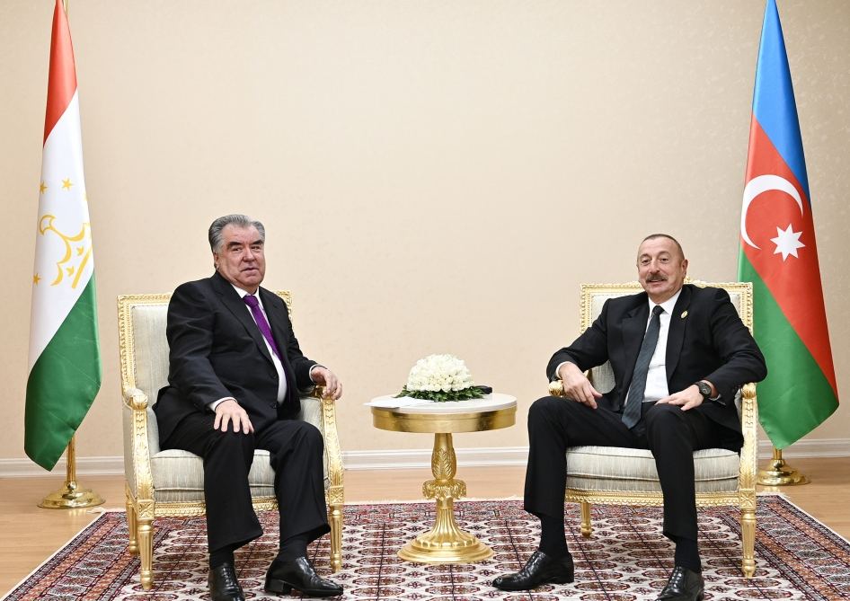 President Ilham Aliyev met with Tajik President Emomali Rahmon (PHOTO/VIDEO)