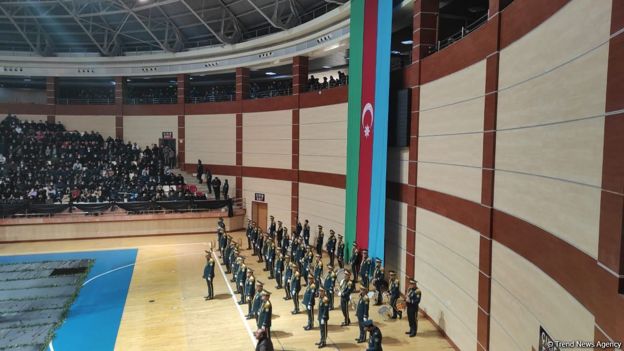 Azerbaijan holds farewell ceremony for servicemen who died in military helicopter crash (PHOTO/VIDEO)