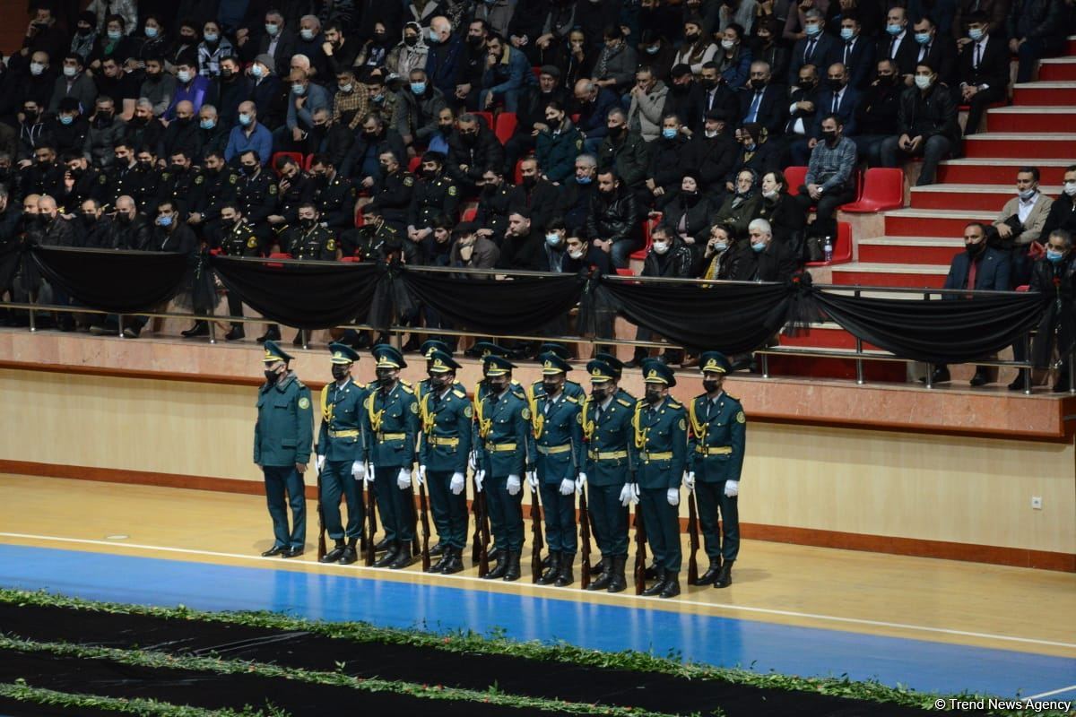 Azerbaijan holds farewell ceremony for servicemen who died in military helicopter crash (PHOTO/VIDEO)
