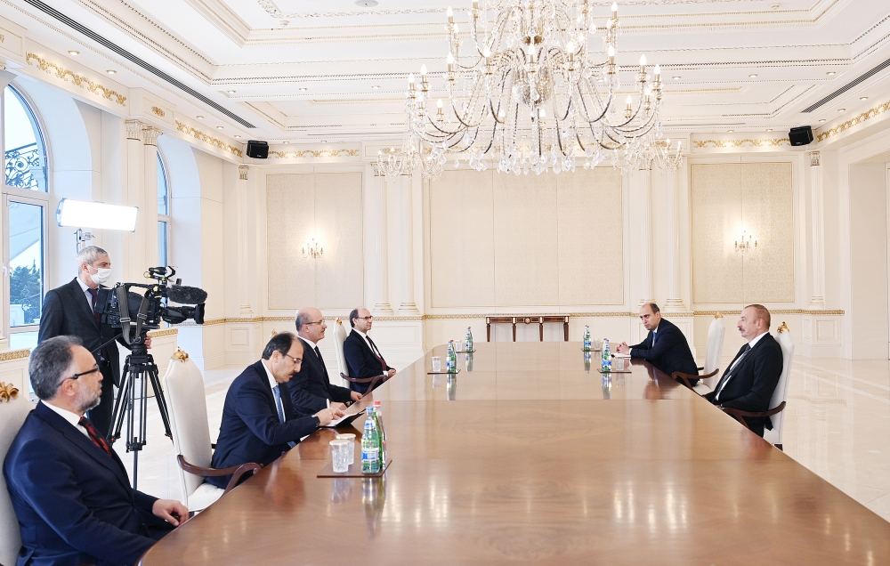 President Ilham Aliyev receives president of Turkish Council of Higher Education (PHOTO/VIDEO)