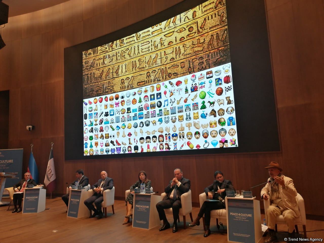 Peace can only be achieved through dialogue - International Dialogue Center (PHOTO)