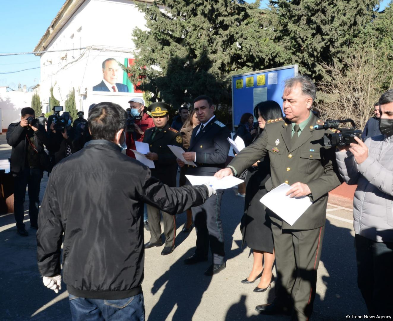 Azerbaijan releases 14 prisoners from correctional institution № 16 as part of amnesty act (PHOTO)