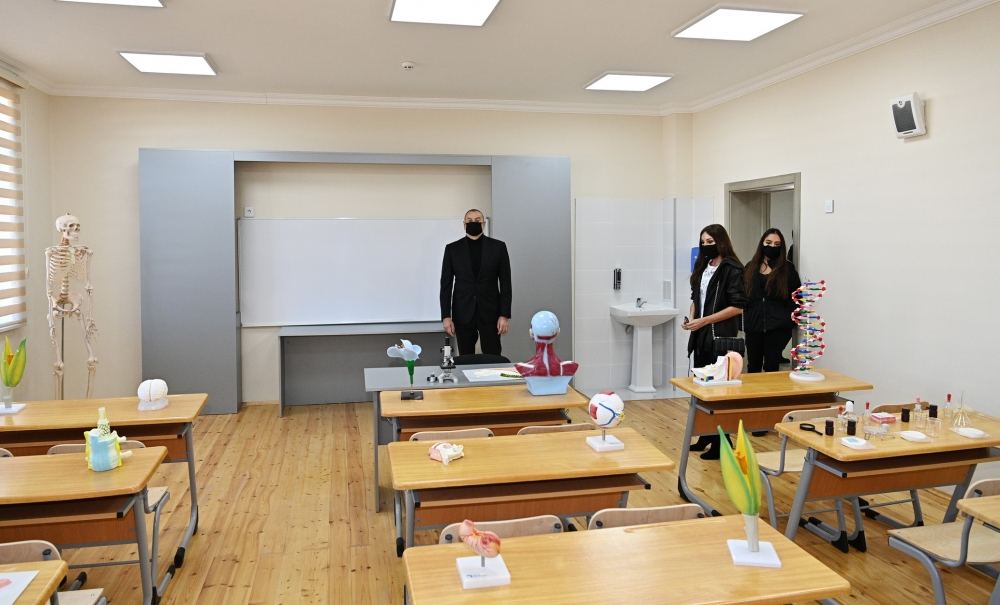 President Ilham Aliyev, First Lady Mehriban Aliyeva view conditions created at secondary school № 1 in Guba (PHOTO/VIDEO)