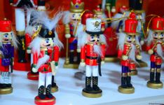 Azerbaijan organizes "Cold hands, warm heart" charity fair (PHOTO)
