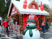 Azerbaijan organizes "Cold hands, warm heart" charity fair (PHOTO)