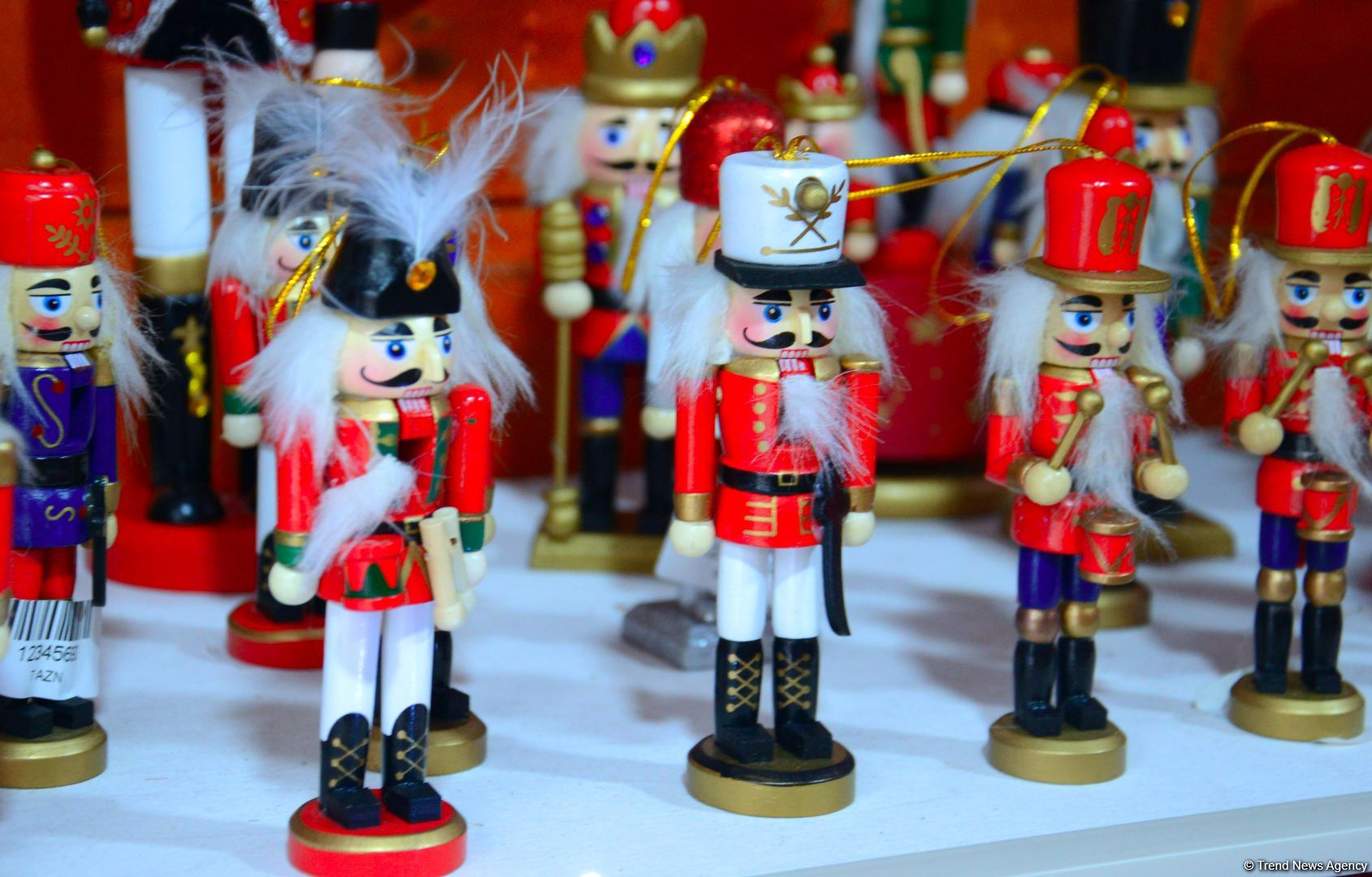 Azerbaijan organizes "Cold hands, warm heart" charity fair (PHOTO)