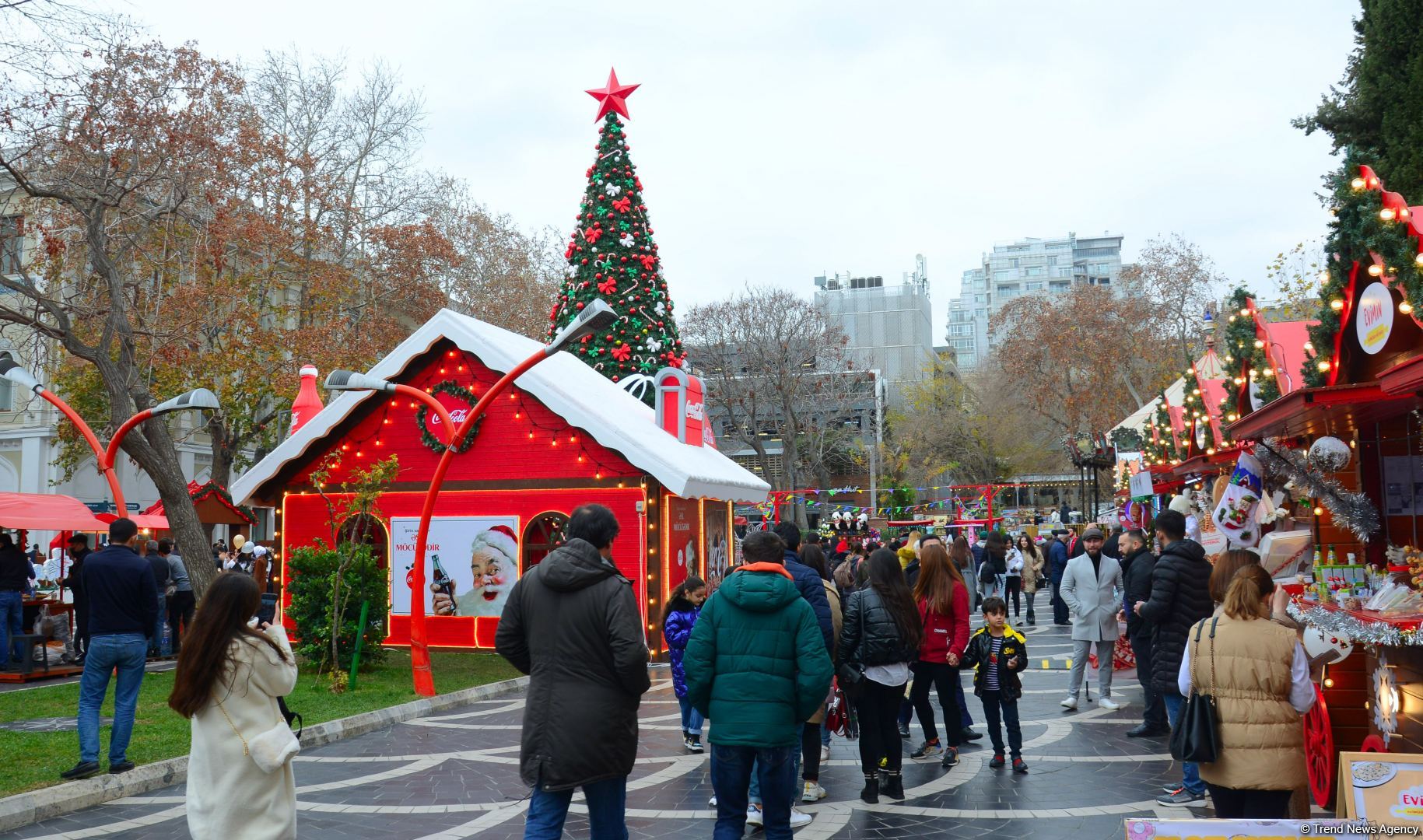 Azerbaijan organizes "Cold hands, warm heart" charity fair (PHOTO)