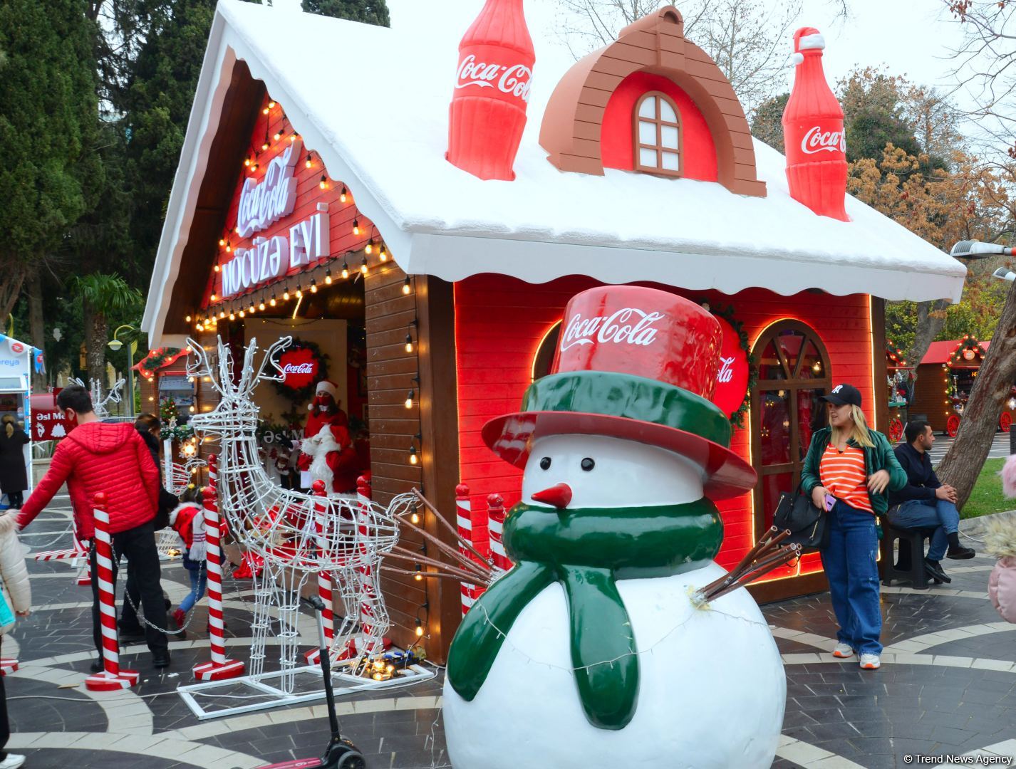 Azerbaijan organizes "Cold hands, warm heart" charity fair (PHOTO)