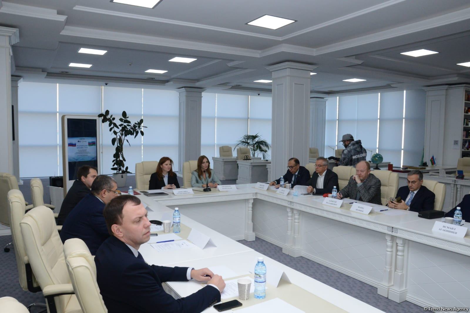 Azerbaijani, Russian experts discuss prospects for development of Baku-Moscow ties (PHOTO)