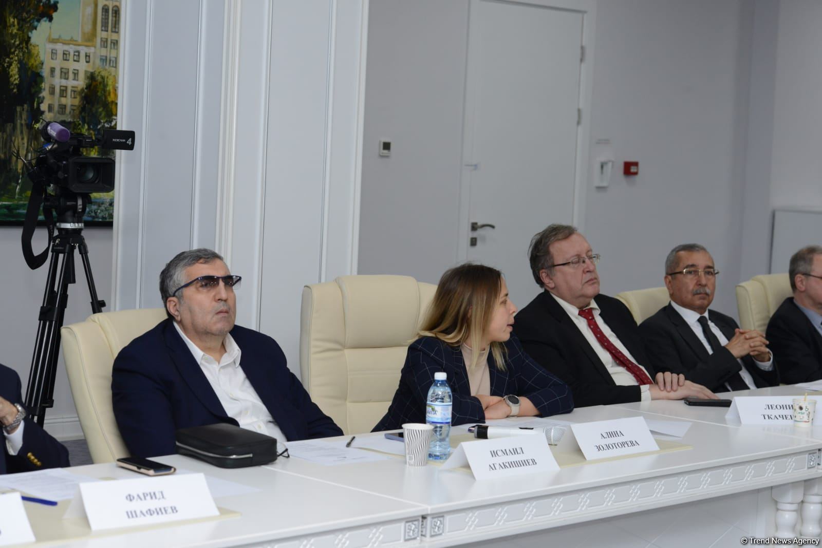 Azerbaijani, Russian experts discuss prospects for development of Baku-Moscow ties (PHOTO)