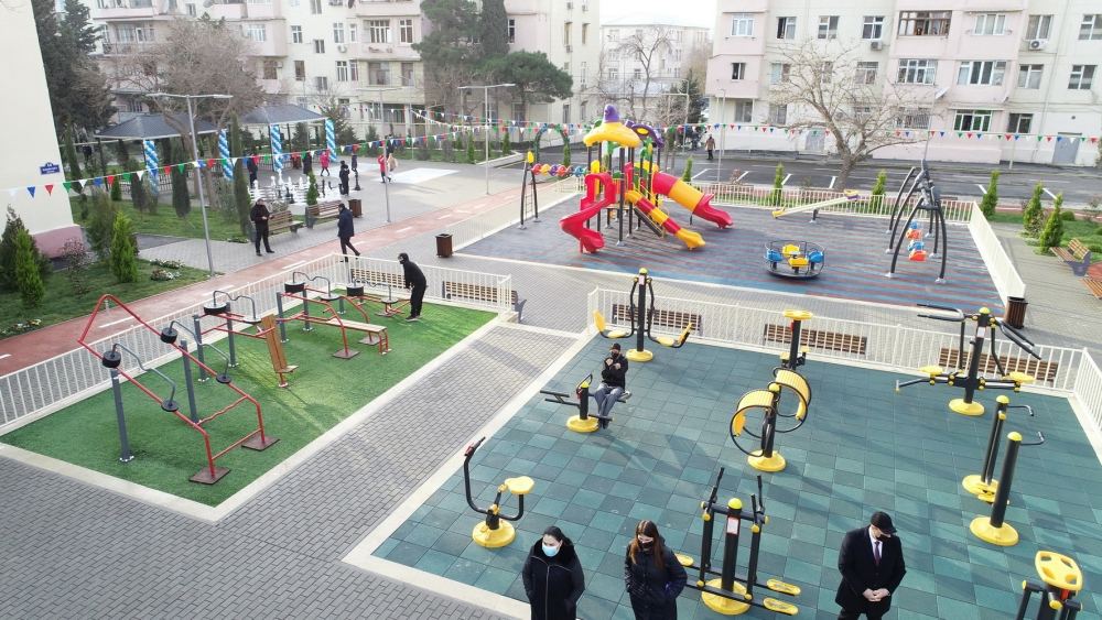 Heydar Aliyev Foundation VP Leyla Aliyeva takes part in opening ceremony of another yard, renovated within "Our Yard" project (PHOTO)