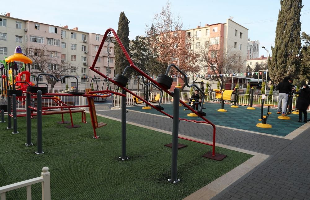 Heydar Aliyev Foundation VP Leyla Aliyeva takes part in opening ceremony of another yard, renovated within "Our Yard" project (PHOTO)
