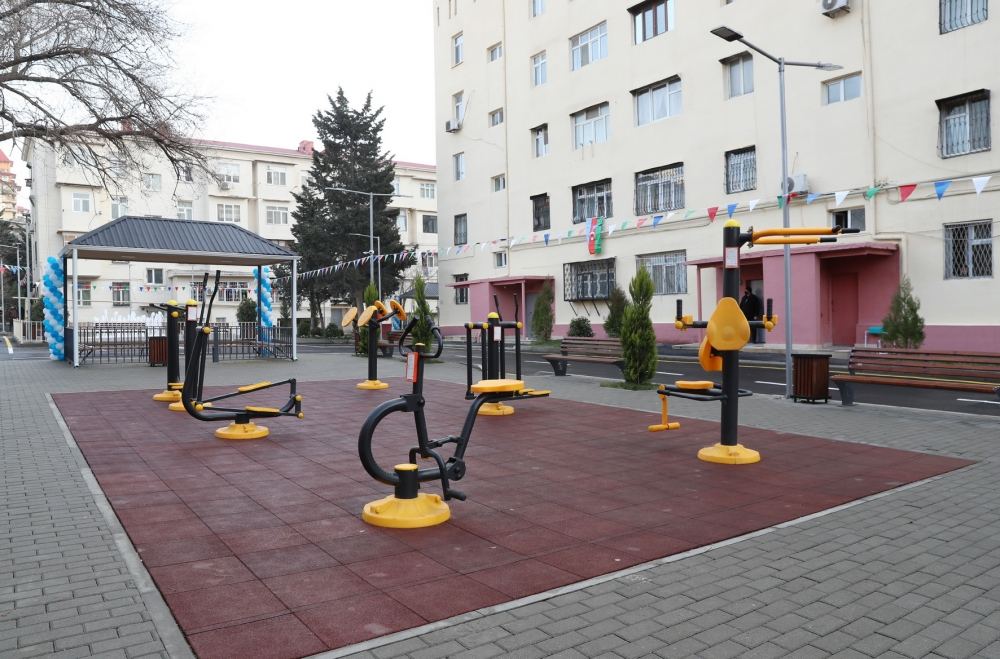 Heydar Aliyev Foundation VP Leyla Aliyeva takes part in opening ceremony of another yard, renovated within "Our Yard" project (PHOTO)