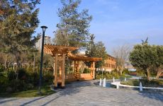 President Ilham Aliyev and First Lady Mehriban Aliyeva view conditions created at newly renovated Nizami Ganjavi Park (PHOTO/VIDEO)