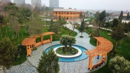 President Ilham Aliyev and First Lady Mehriban Aliyeva view conditions created at newly renovated Nizami Ganjavi Park (PHOTO/VIDEO)
