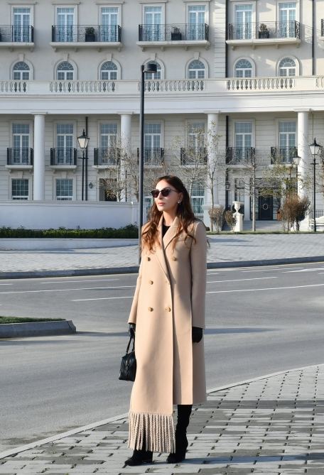 President Ilham Aliyev and First Lady Mehriban Aliyeva view conditions created at newly renovated Nizami Ganjavi Park (PHOTO/VIDEO)