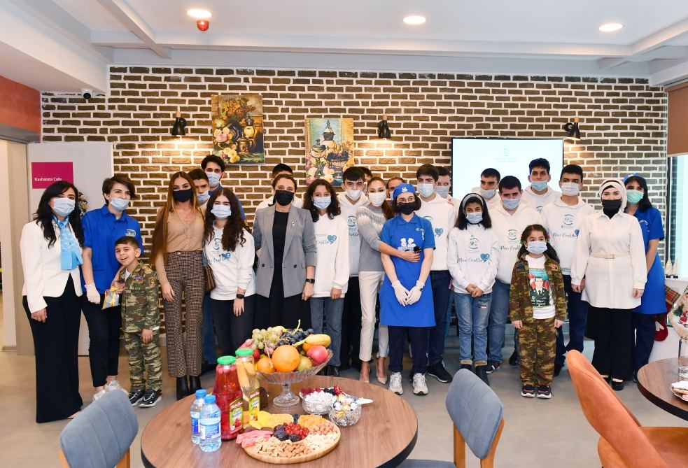 First Vice-President Mehriban Aliyeva viewed conditions created at Autism Center constructed by Heydar Aliyev Foundation (PHOTO/VIDEO)