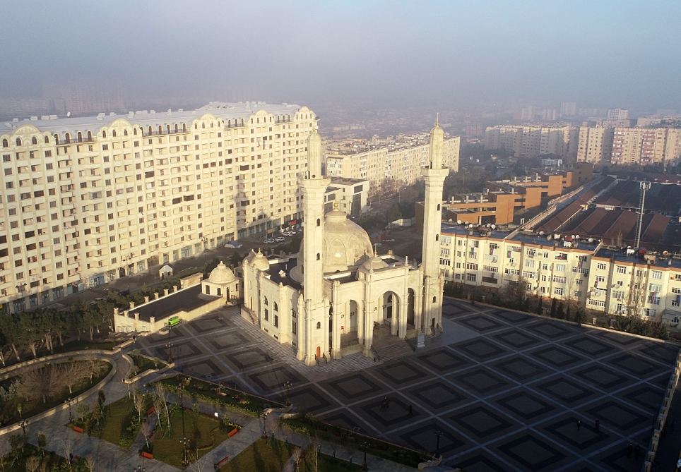President Ilham Aliyev and First Lady Mehriban Aliyeva view conditions created at new building of “Khanim Fatimeyi Zahra” mosque in Yenı Gunashli (PHOTO/VIDEO)