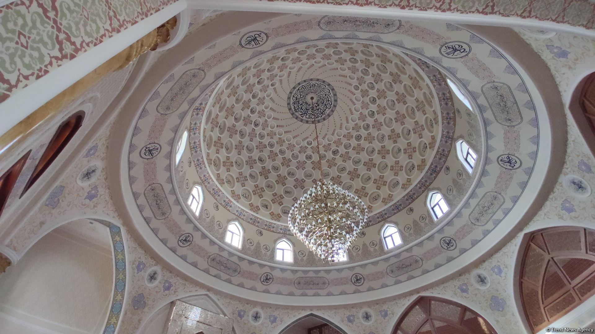 Believers express gratitude to Azerbaijani President Ilham Aliyev for conditions created in “Khanim Fatimeyi Zahra” mosque (PHOTO/VIDEO)