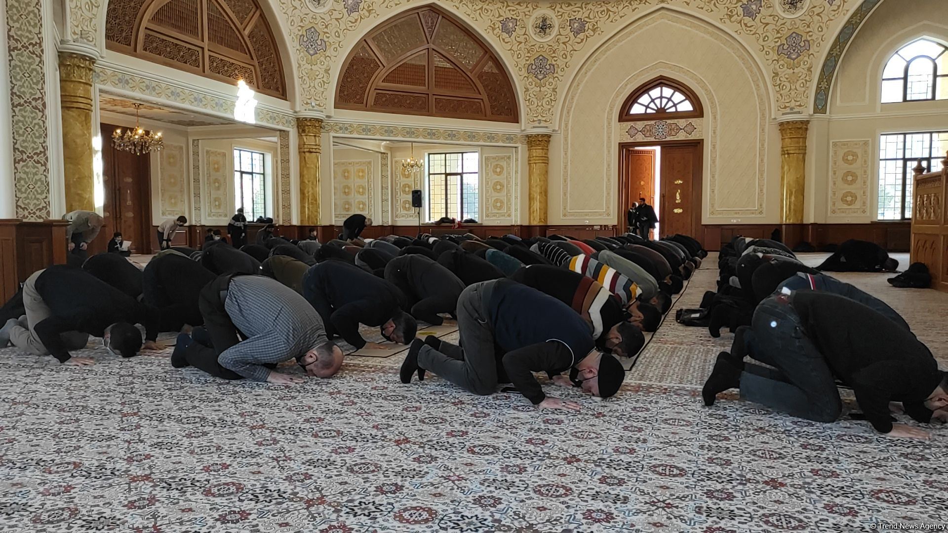 Believers express gratitude to Azerbaijani President Ilham Aliyev for conditions created in “Khanim Fatimeyi Zahra” mosque (PHOTO/VIDEO)