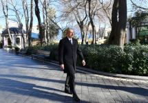 President Ilham Aliyev unveils monument to philanthropist Haji Zeynalabdin Taghiyev in Baku (PHOTO/VIDEO)