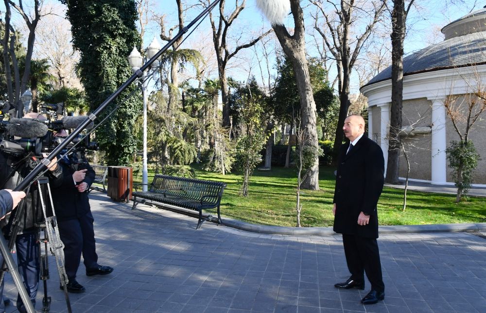 President Ilham Aliyev unveils monument to philanthropist Haji Zeynalabdin Taghiyev in Baku (PHOTO/VIDEO)