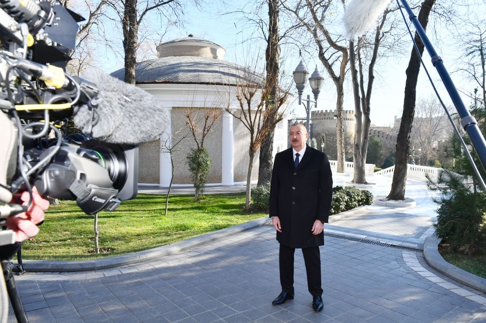 President Ilham Aliyev unveils monument to philanthropist Haji Zeynalabdin Taghiyev in Baku (PHOTO/VIDEO)