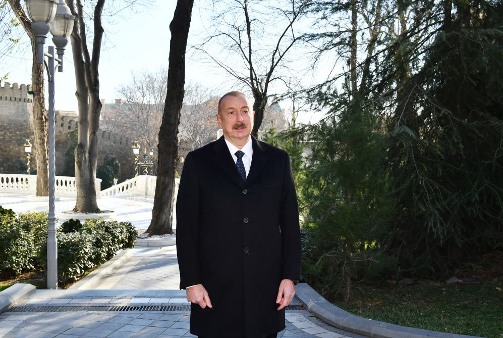 President Ilham Aliyev unveils monument to philanthropist Haji Zeynalabdin Taghiyev in Baku (PHOTO/VIDEO)