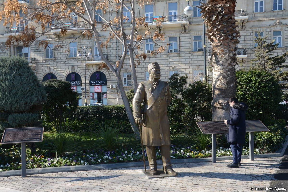Baku residents express their gratitude to President Ilham Aliyev for highly appreciating activity of Haji Zeynalabdin Taghiyev (PHOTO/VIDEO)