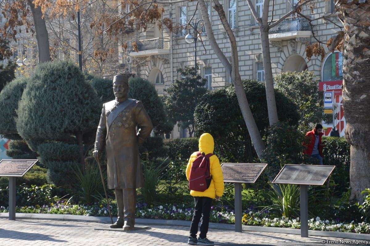 Baku residents express their gratitude to President Ilham Aliyev for highly appreciating activity of Haji Zeynalabdin Taghiyev (PHOTO/VIDEO)