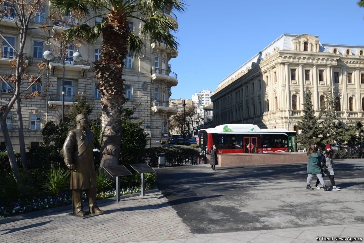 Baku residents express their gratitude to President Ilham Aliyev for highly appreciating activity of Haji Zeynalabdin Taghiyev (PHOTO/VIDEO)