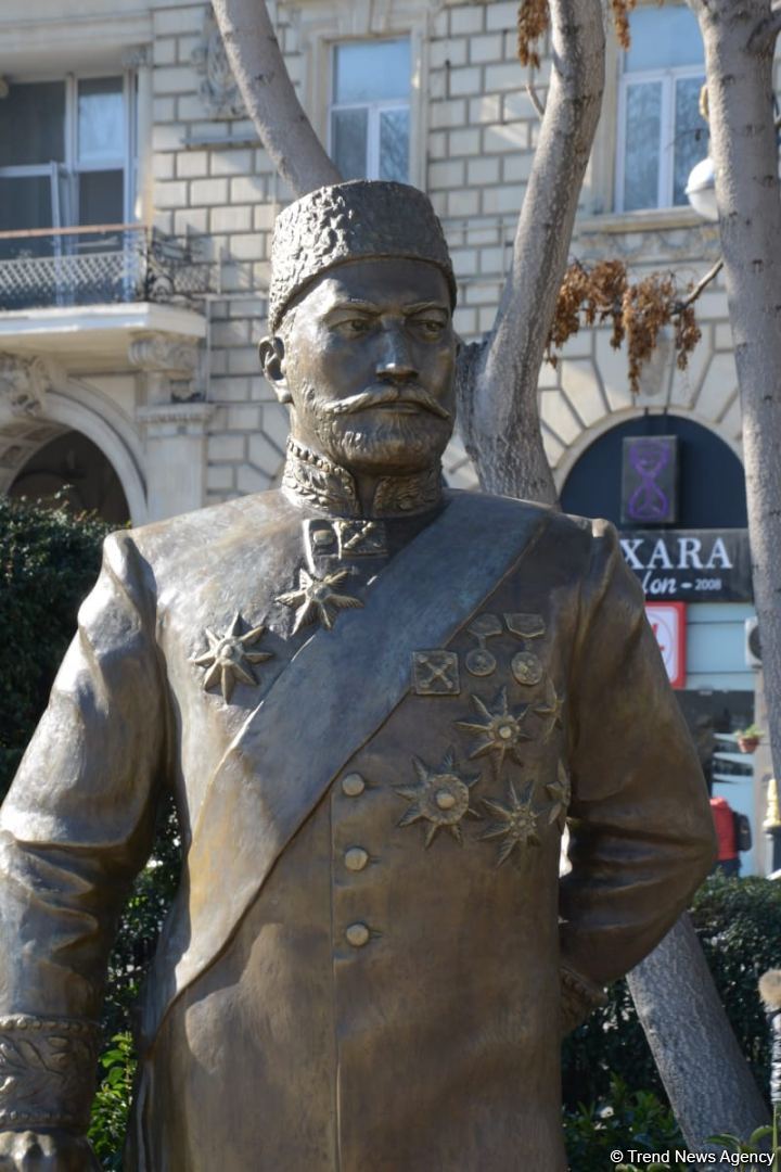Baku residents express their gratitude to President Ilham Aliyev for highly appreciating activity of Haji Zeynalabdin Taghiyev (PHOTO/VIDEO)