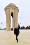 President Ilham Aliyev and First Lady Mehriban Aliyeva visit Alley of Martyrs on 32nd anniversary of 20 January tragedy (PHOTO/VIDEO)