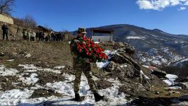 Azerbaijan's servicemen honor memory of martyrs in Dashalty village of liberated Shusha - Trend TV (PHOTO/VIDEO)