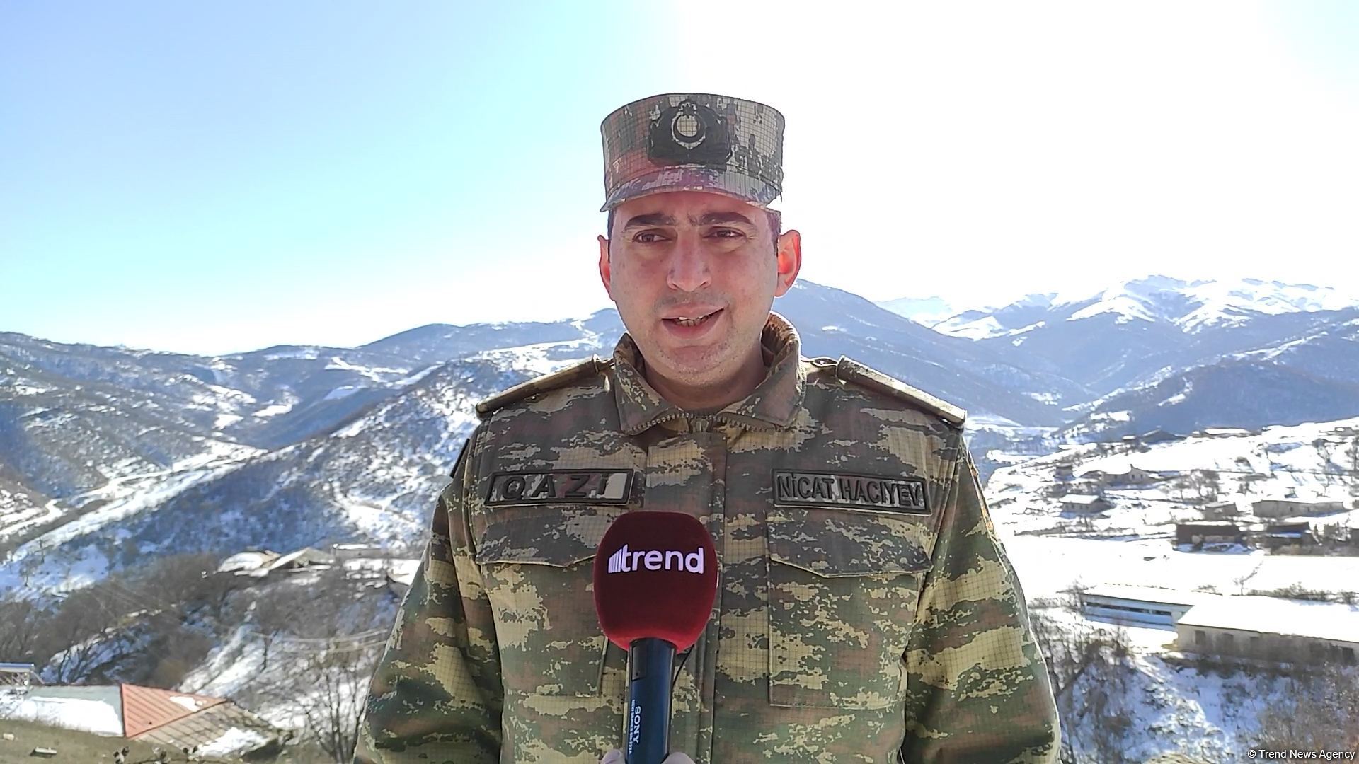 Azerbaijan's servicemen honor memory of martyrs in Dashalty village of liberated Shusha - Trend TV (PHOTO/VIDEO)