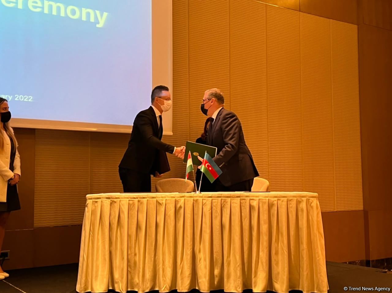 Azerbaijan and Hungary sign bilateral co-op documents (PHOTO)