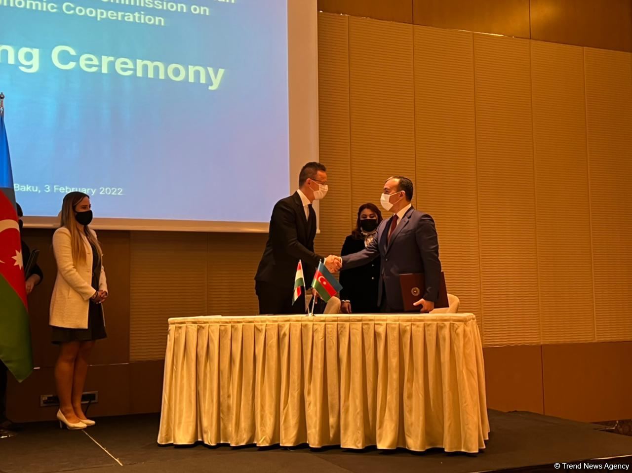 Azerbaijan and Hungary sign bilateral co-op documents (PHOTO)