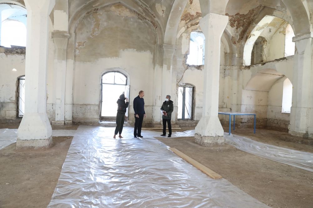 President Ilham Aliyev, First Lady Mehriban Aliyeva view ongoing
restoration work at Aghdam Juma Mosque (PHOTO/VIDEO)