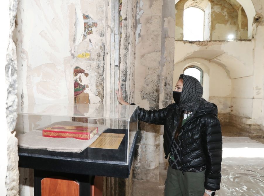 President Ilham Aliyev, First Lady Mehriban Aliyeva view ongoing
restoration work at Aghdam Juma Mosque (PHOTO/VIDEO)