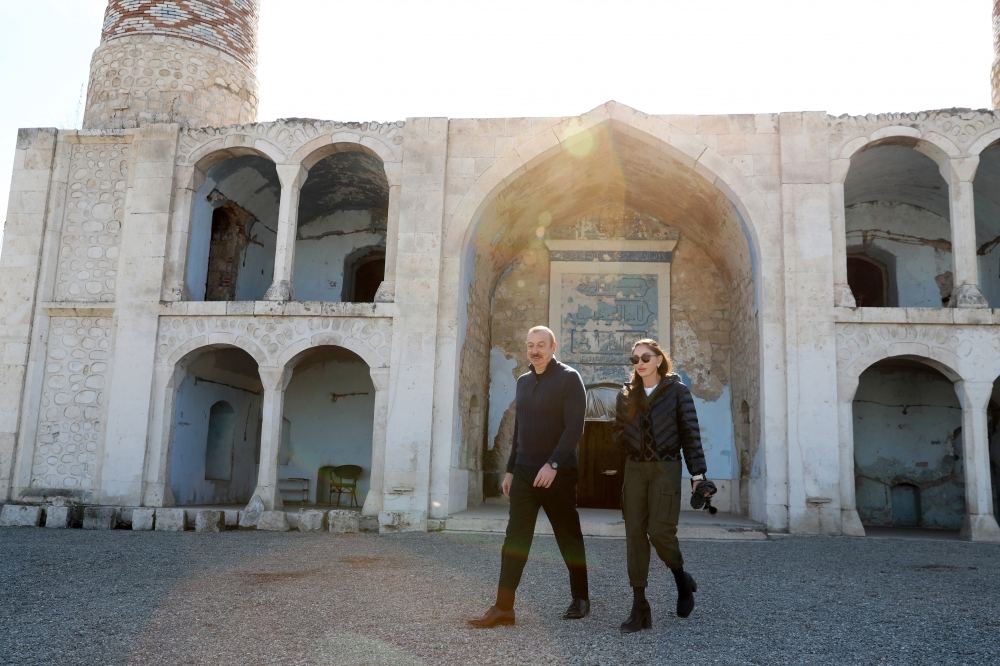 President Ilham Aliyev, First Lady Mehriban Aliyeva view ongoing
restoration work at Aghdam Juma Mosque (PHOTO/VIDEO)