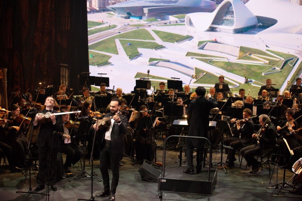 Heydar Aliyev Foundation VP Leyla Aliyeva attends "Music stars of Azerbaijan on Moscow stage"  gala concert (PHOTO)