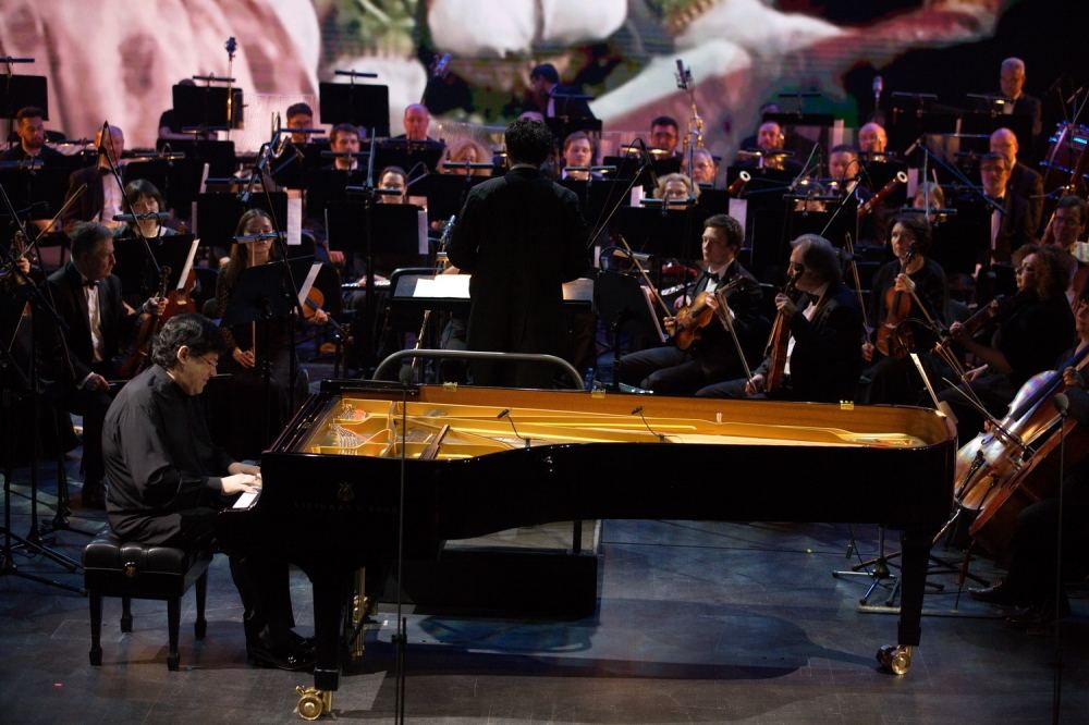 Heydar Aliyev Foundation VP Leyla Aliyeva attends "Music stars of Azerbaijan on Moscow stage"  gala concert (PHOTO)